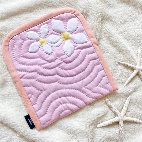 通帳ケース】ハワイアンキルト°｡*+プルメリア+*｡ﾟ BACK9P-1 その他