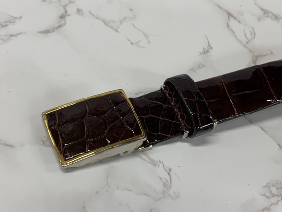日本製　クロコダイル　３０㎜巾　上質　ベルト　ボンベ加工　真鍮磨き上げ金具　エキゾチックレザー 画像参照