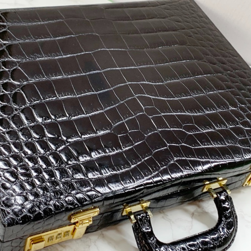 クロコダイル 上質 アタッシュケース エキゾチックレザー バッグ クロコダイル 上質 アタッシュケース エキゾチックレザー バッグ