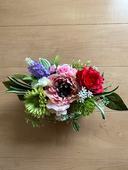 香るアートフラワー　レッド　ピンク　ほのかに香るフラワーアレンジメント