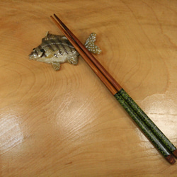 タカノハダイ・陶芸作品 箸置き（標準型-大）（陶 さかな ） 1枚目の画像
