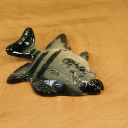 クチグロ・陶芸作品 箸置き（標準型-大）（陶 さかな ） 4枚目の画像