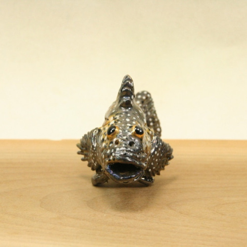 魚形陶芸作品 梶原慶治 取り皿 陶芸作品 たい 個人陶芸家 小皿 おしんこ皿 魚