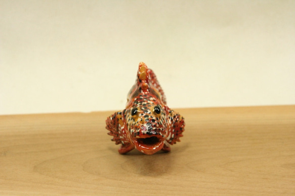 カサゴ（深海型）・陶芸作品 置物mini（陶 さかな フィギュア） 3枚目の画像
