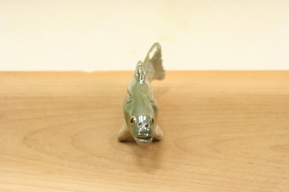 スズキ/セイゴ・陶芸作品 置物mini（陶 さかな フィギュア） 3枚目の画像