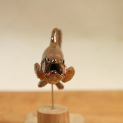 サケ・陶芸作品 置物mini（陶 さかな フィギュア） 5枚目の画像