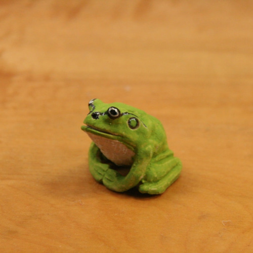 アマガエル 陶芸作品 置物（カエル 陶 フギュア） 立体・オブジェ