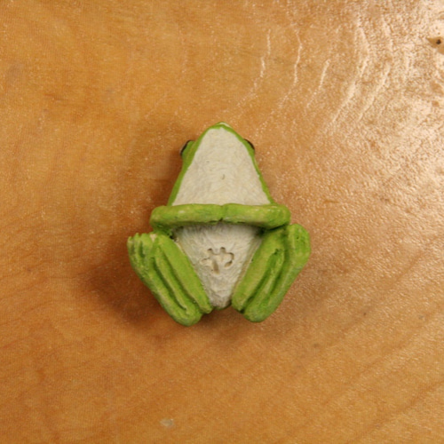 アマガエル 陶芸作品 置物（カエル 陶 フギュア） 立体・オブジェ