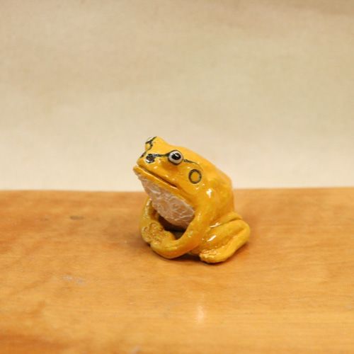 アマガエル（黄色） 陶芸作品 置物（カエル 陶 フギュア） 立体 