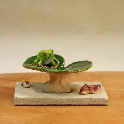 アマガエル（ふき/一匹型）陶芸作品 置物（カエル 陶 フギュア