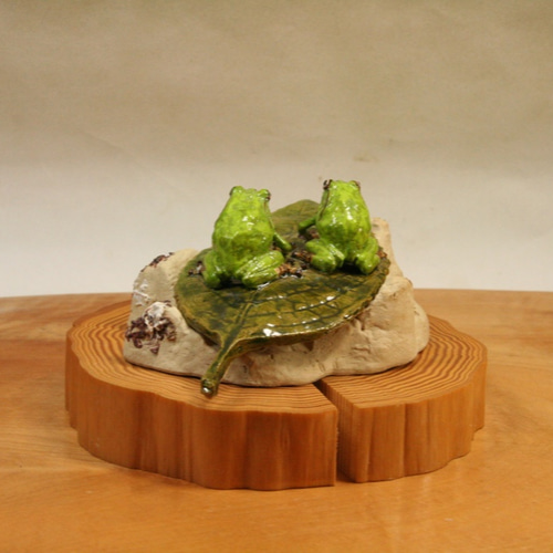 アマガエル（アジサイ/二匹型）陶芸作品 置物（カエル 陶 フギュア