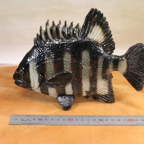 魚の置物　黒かれい彫刻 魚の置物 黒かれい彫刻