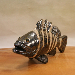 マハタ（22cm型）・陶芸作品 置物（陶 さかな フィギュア） 2枚目の画像