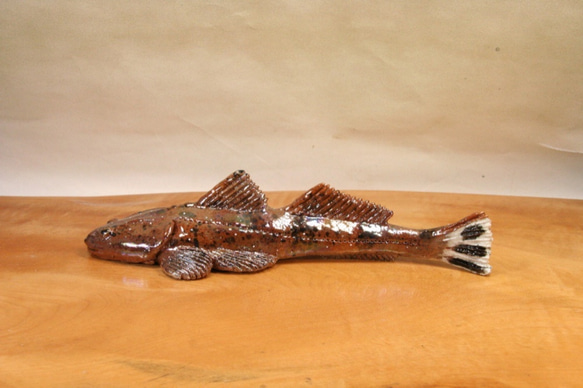 マゴチ（25cm型）・陶芸作品 置物（陶 さかな フィギュア） 2枚目の画像