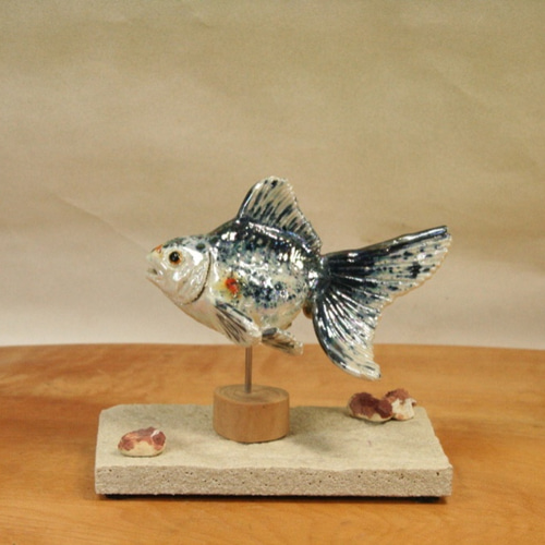 琉金・黒白（10cm型）・陶芸作品 置物（陶 さかな フィギュア