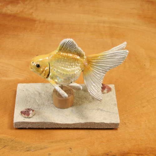 ５５％以上節約 琉金・黄白（10cm型）・陶芸作品 置物（陶 フィギュア さかな 置物