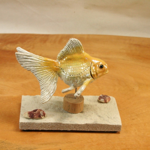 琉金・黄白(10cm型)・陶芸作品 置物(陶 さかな フィギュア 琉金・黄白(10cm型)・陶芸作品 置物(陶 さかな フィギュア