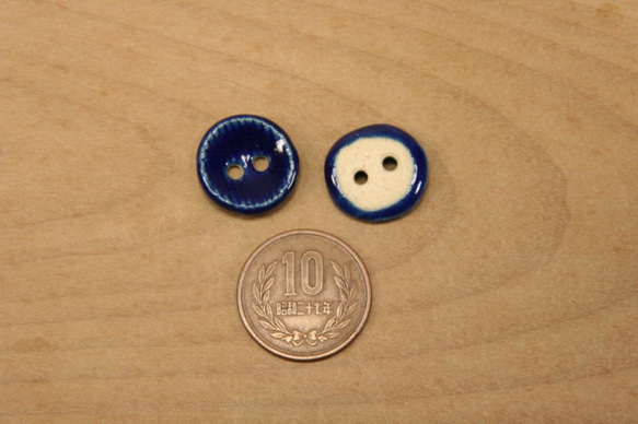 陶ボタン・紺青釉（サイズ小・約18mm） 4枚目の画像