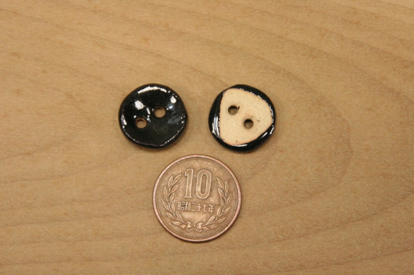 陶ボタン・黒天目釉（サイズ小・約18mm） 5枚目の画像