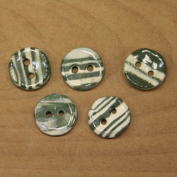 陶ボタン・緑白練込（サイズ小・約18mm） 3枚目の画像