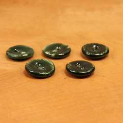 陶　ボタン・緑白練込・織部釉　（サイズ小・約18mm） 2枚目の画像
