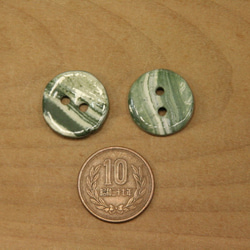 陶ボタン・緑白練込（サイズ中・約21mm） 4枚目の画像