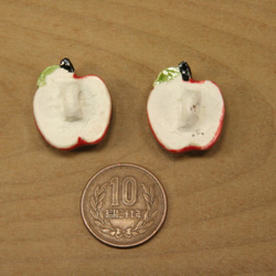 陶ボタン・りんごボタン（サイズ約24x20mm） 4枚目の画像