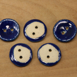陶ボタン・紺青釉（サイズ大・約24mm） 3枚目の画像