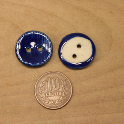 陶ボタン・紺青釉（サイズ大・約24mm） 4枚目の画像