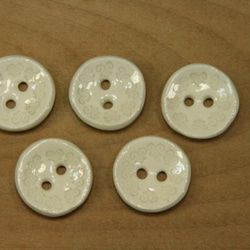 陶ボタン・半磁器土透明釉（サイズ大・約24mm） 2枚目の画像