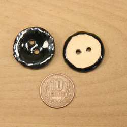 陶ボタン・黒天目釉（サイズ大2・約30mm） 4枚目の画像