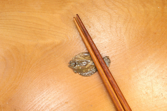 ヒラメ 箸置き（小）・陶芸作品（陶 さかな） 箸・箸置き やすだ