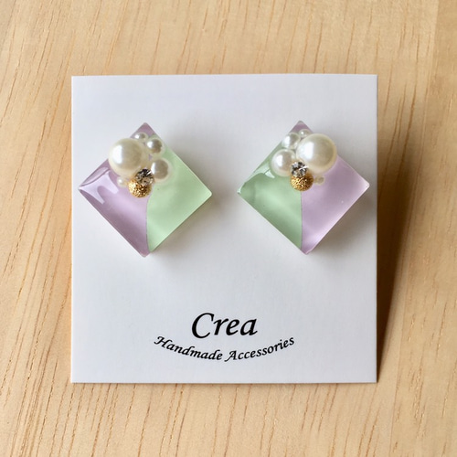 グリーンとパープルのバイカラーピアス/イヤリング イヤリング