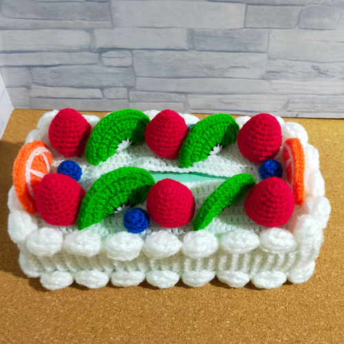 かぎ編み ティッシュボックスカバー フルーツケーキ イチゴ