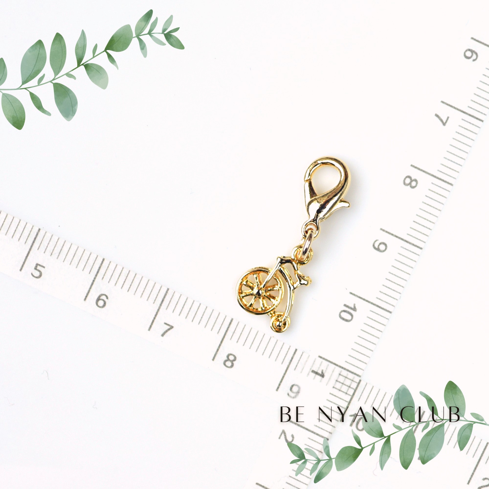 K18チャーム VALENTINE GIFTにおすすめ】ーK18 TEXTURE CROSS CHARMー