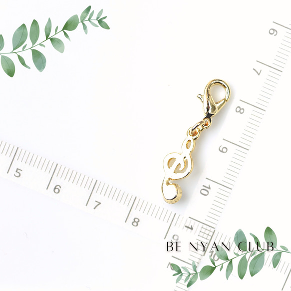 ミニフックチャーム★キラキラゴールド♪K16GP★チェコクリスタル★音符♪ト音記号★立体片面チャーム【3点で送料無料】 4枚目の画像