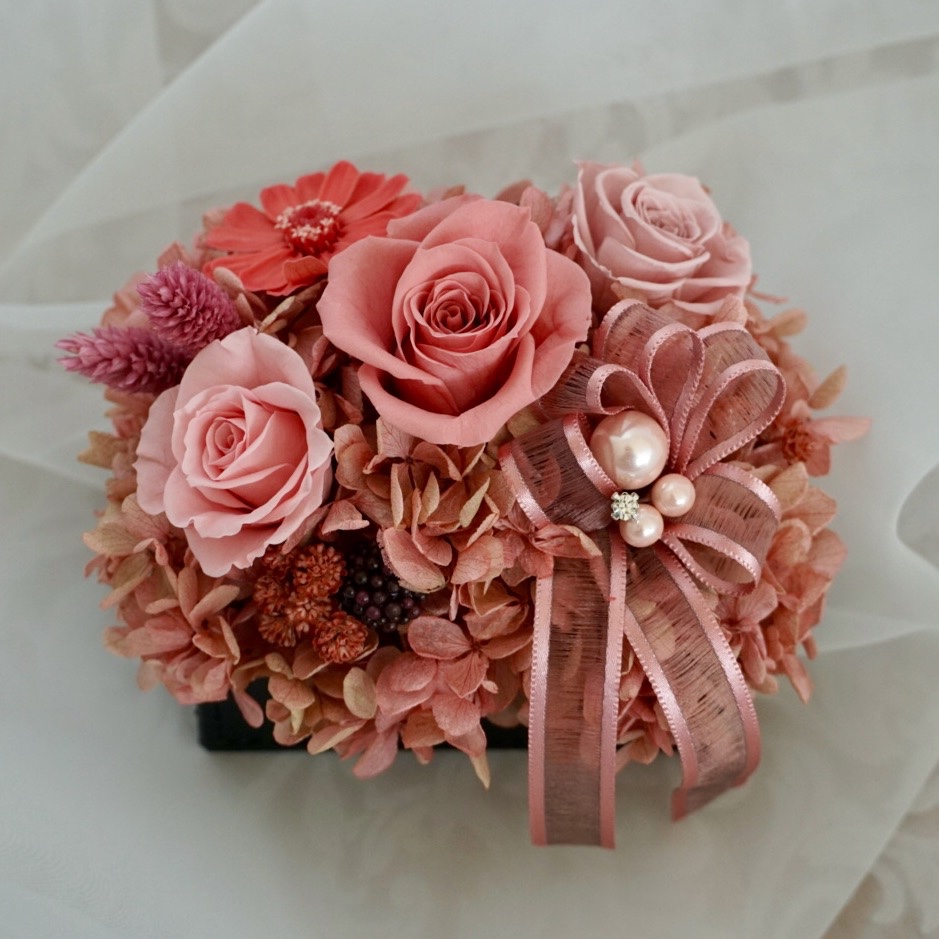 大人ピンクのアレンジメント