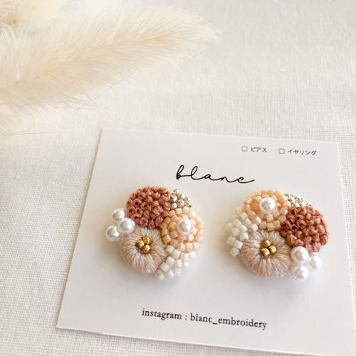 blanc 刺繍 marumaru ピアス/イヤリング orange ピアス（その他