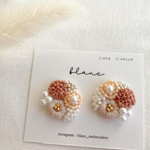 blanc 刺繍 marumaru ピアス/イヤリング orange ピアス（その他