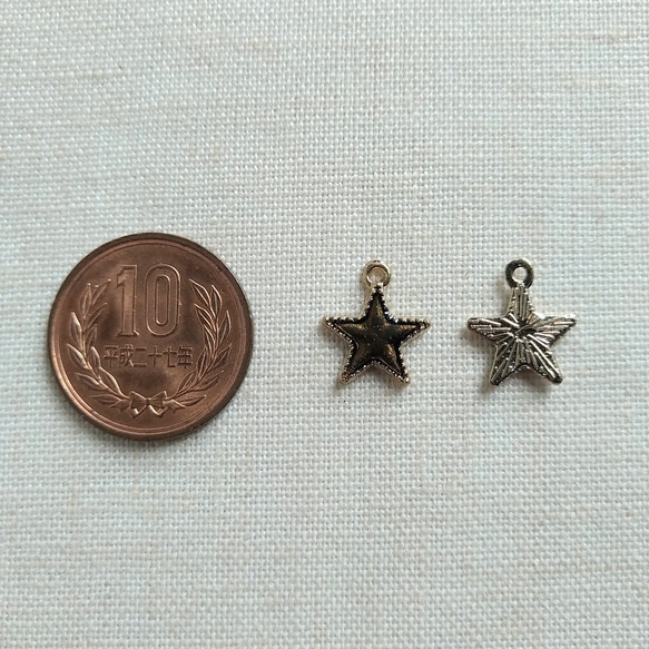 12mm　小さな星のチャーム　ダークブラウン12個　A109 4枚目の画像