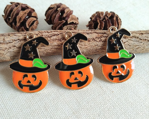 エルメス レザー ハロウィンかぼちゃチャーム