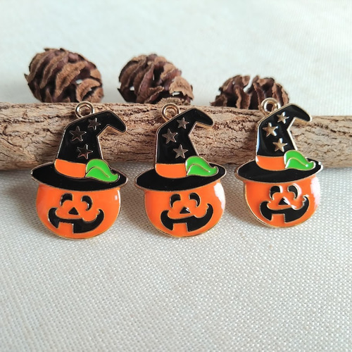 ハロウィンカボチャ Amazon | ハロウィンかぼちゃ人形｜樹脂製かぼちゃ飾り｜ホテル