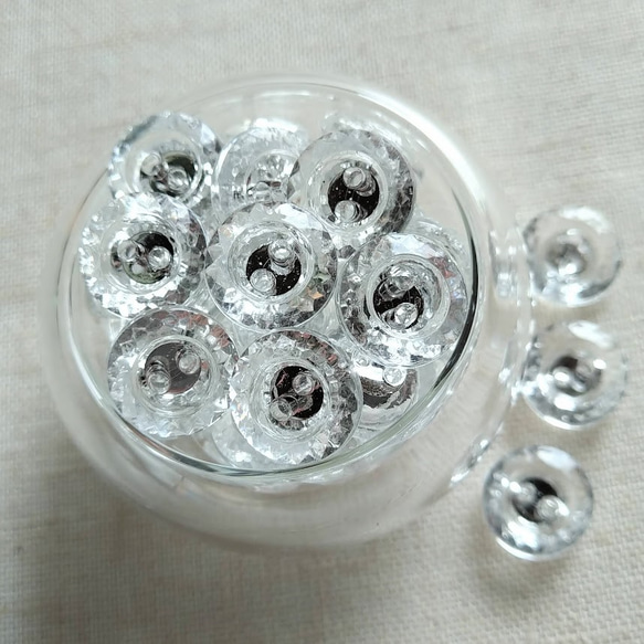 12mm　ジュエリーカット　きらきらアクリルボタン　シルバー30個　P624 1枚目の画像