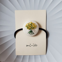 刺繍ヘアゴム　no.413  　くるみボタン　《送料無料》 1枚目の画像