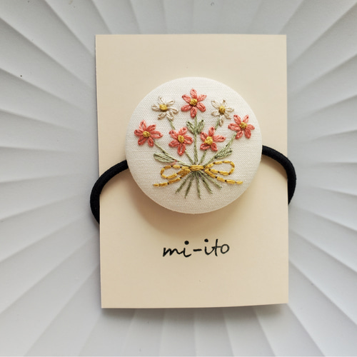 刺繍ヘアゴム no.560 くるみボタン 《送料無料》 ヘアゴム mi-ito 通販