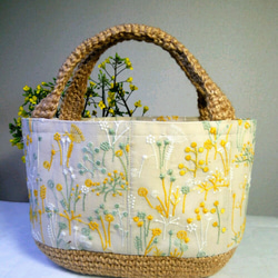 麻糸と布のバッグ　刺繍野の花 1枚目の画像