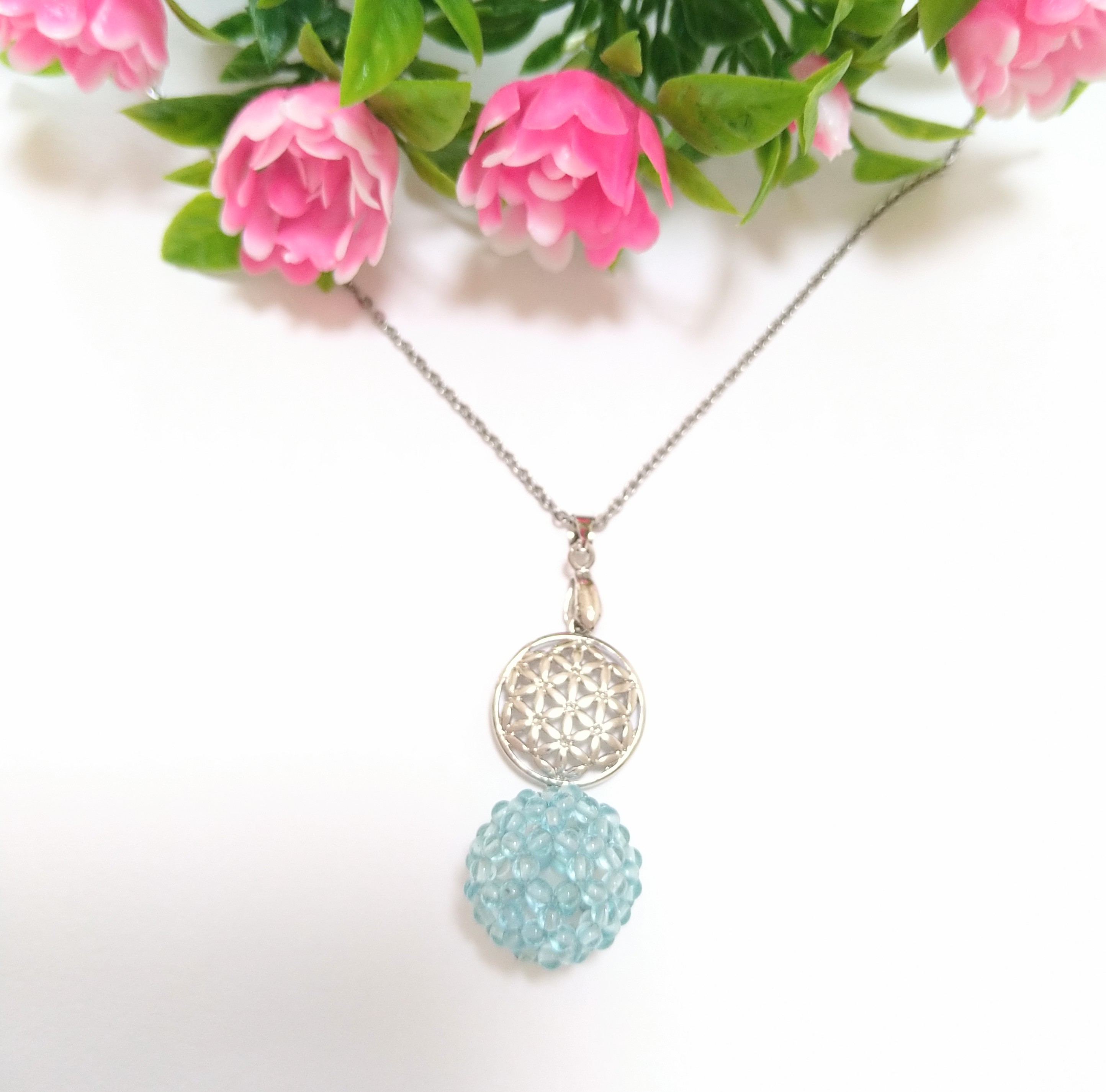 アパタイト　神聖幾何学フラーレン フラワーオブライフチャーム付きネックレス