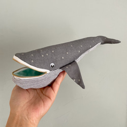 クジラポーチプロバンス柄プラスチックアイ付きハンドメイド