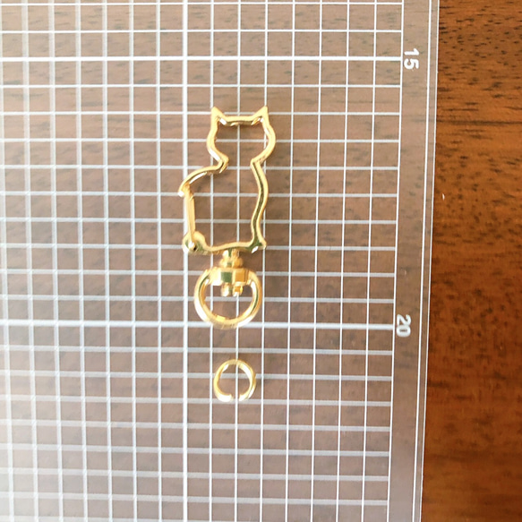 高品質　ナスカン 回転式　猫　ネコ　ゴールド　20個 丸カン付　キーホルダー　猫全身 2枚目の画像
