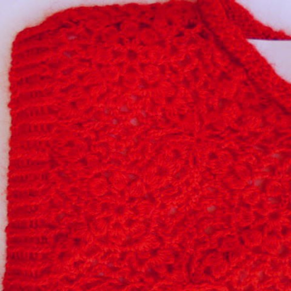 真っ赤な極細モヘアかぎ針編みベスト 4枚目の画像